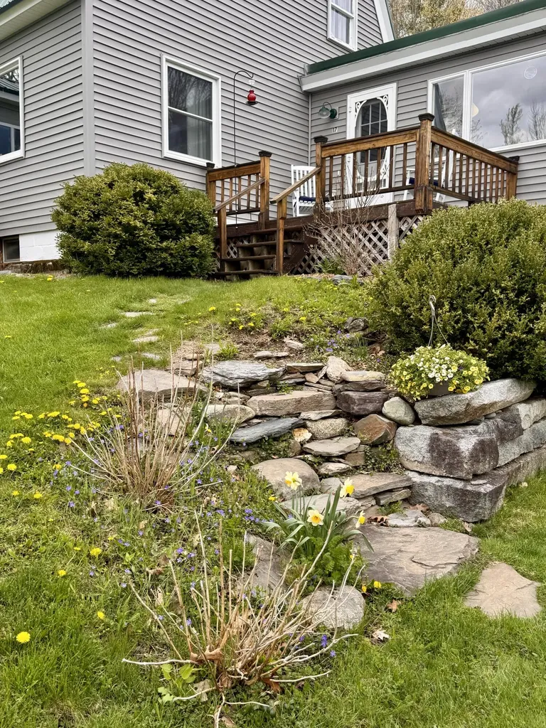 17 Old Pond Road Dexter ME 04930