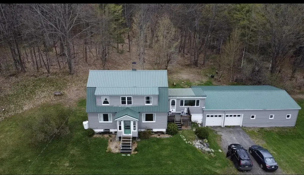17 Old Pond Road Dexter ME 04930