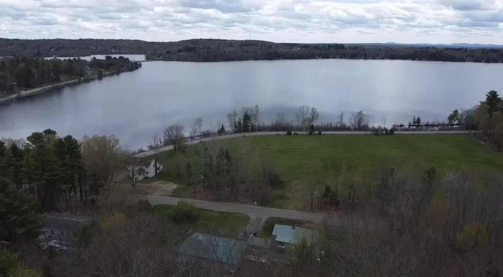 17 Old Pond Road Dexter ME 04930