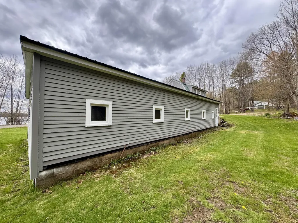 17 Old Pond Road Dexter ME 04930