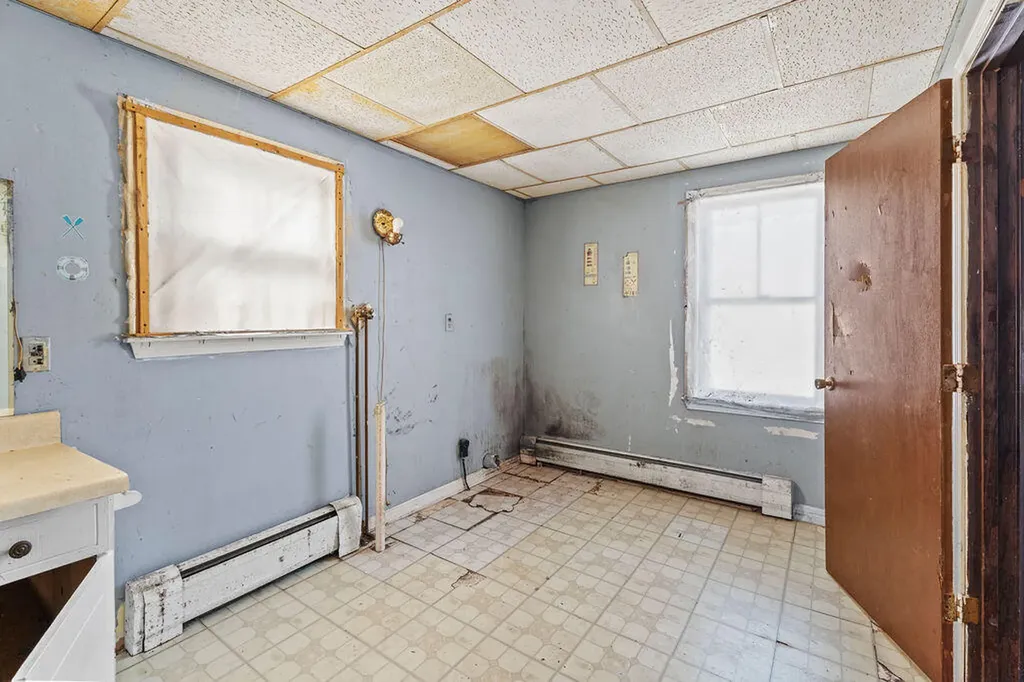 82 Summer Street Dover-foxcroft ME 04426