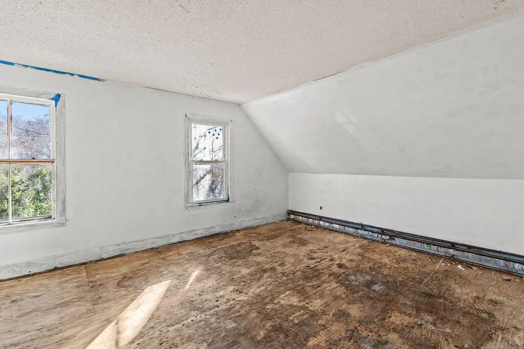 82 Summer Street Dover-foxcroft ME 04426