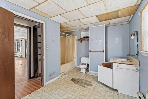 82 Summer Street Dover-foxcroft ME 04426