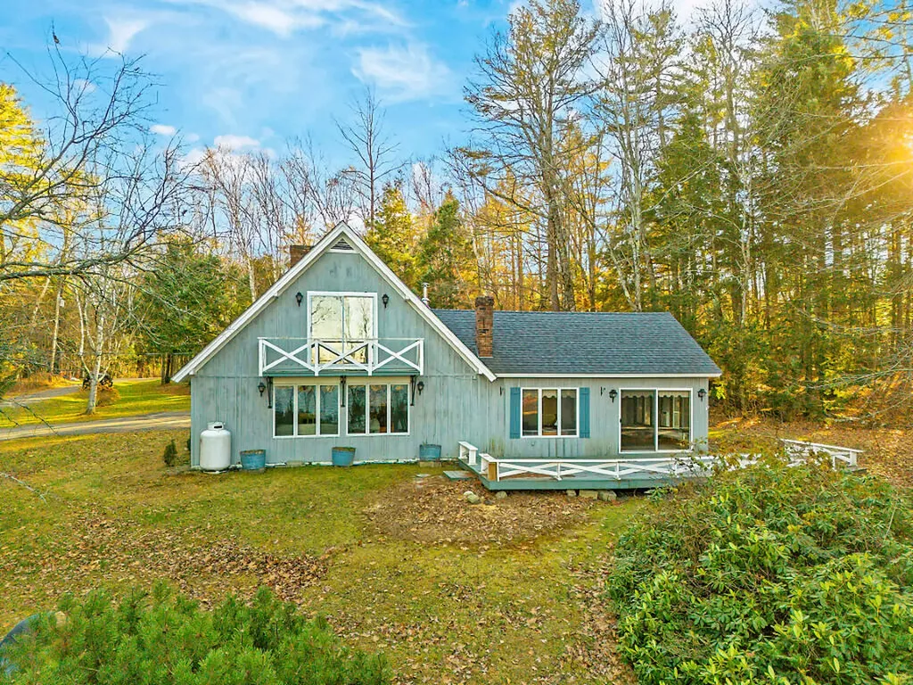66 Brickett Point Estates Oakland ME 04963