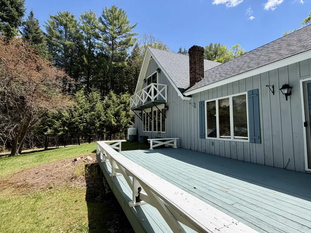 66 Brickett Point Estates Oakland ME 04963