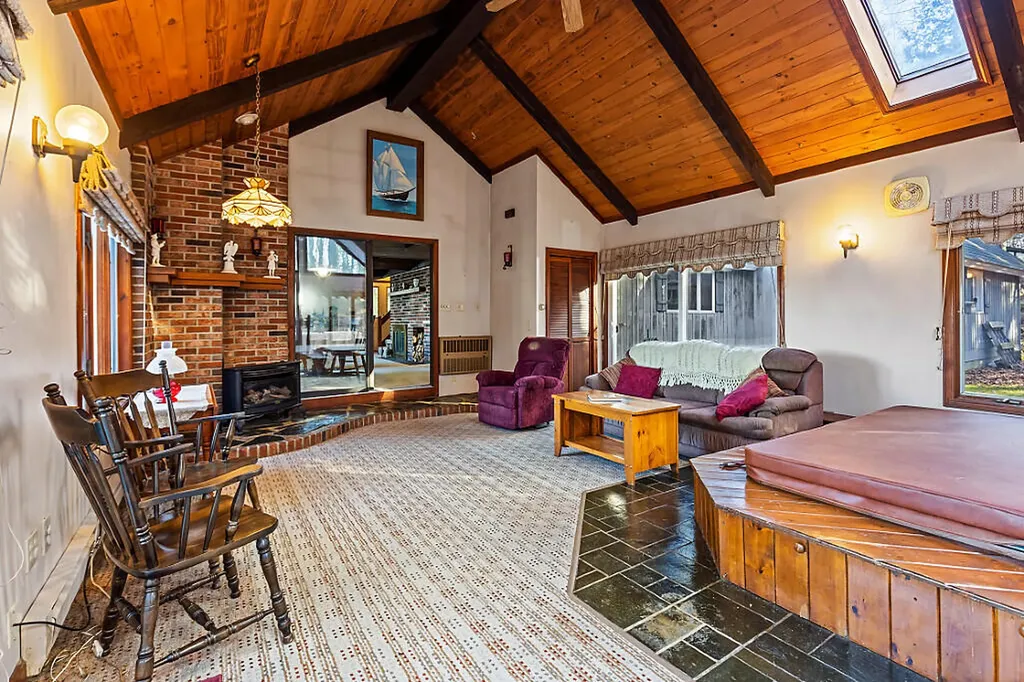 66 Brickett Point Estates Oakland ME 04963