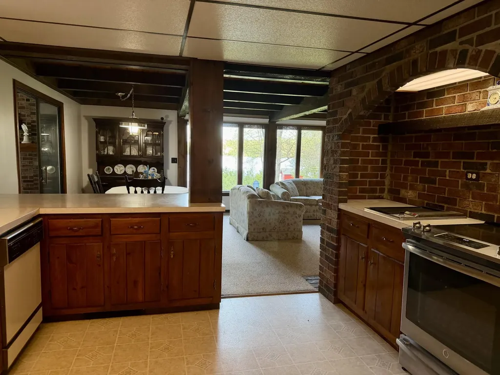 66 Brickett Point Estates Oakland ME 04963