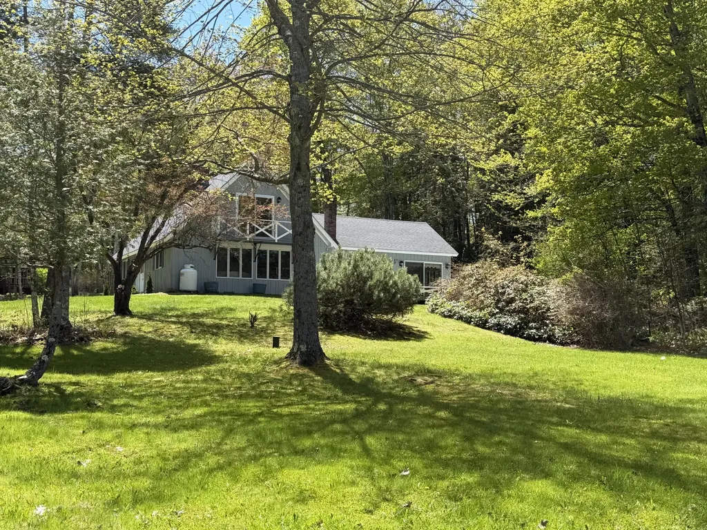 66 Brickett Point Estates Oakland ME 04963