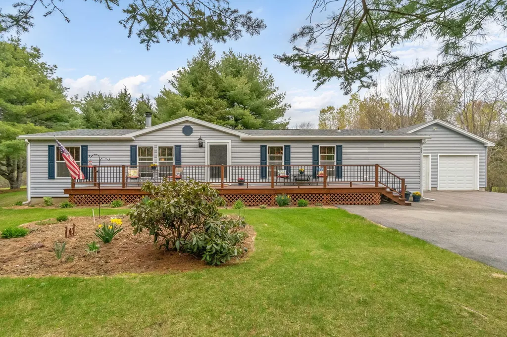 399 Stetson Road W Levant ME 04456