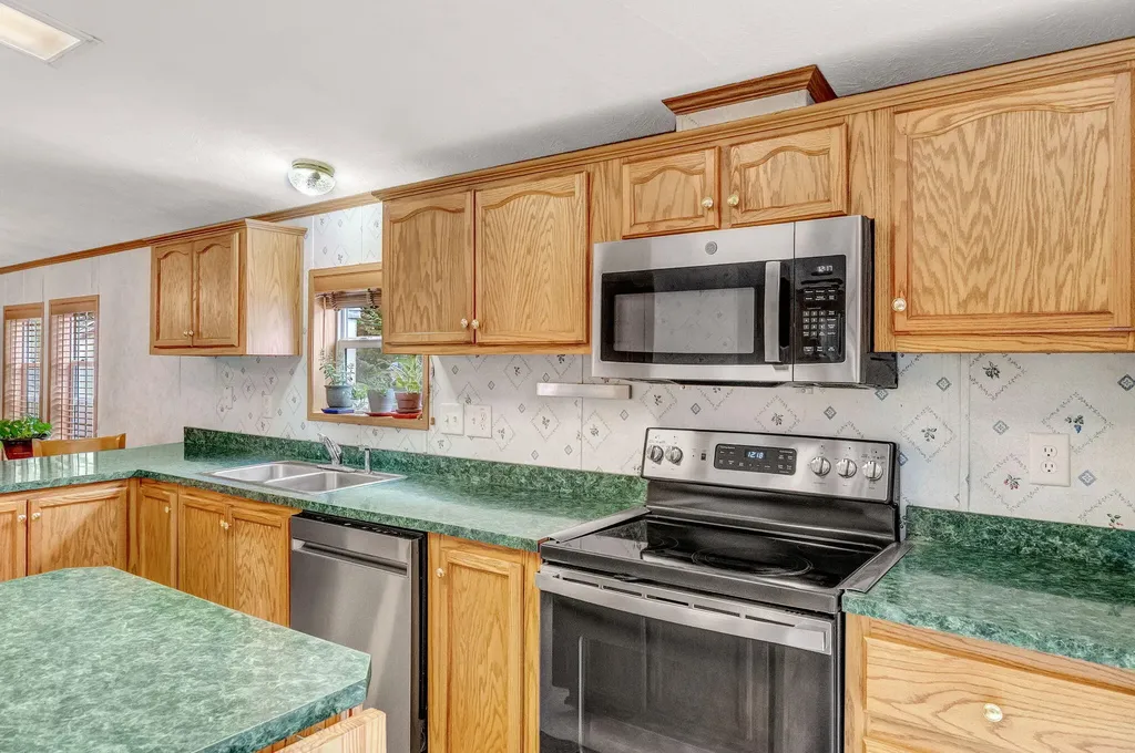 399 Stetson Road W Levant ME 04456