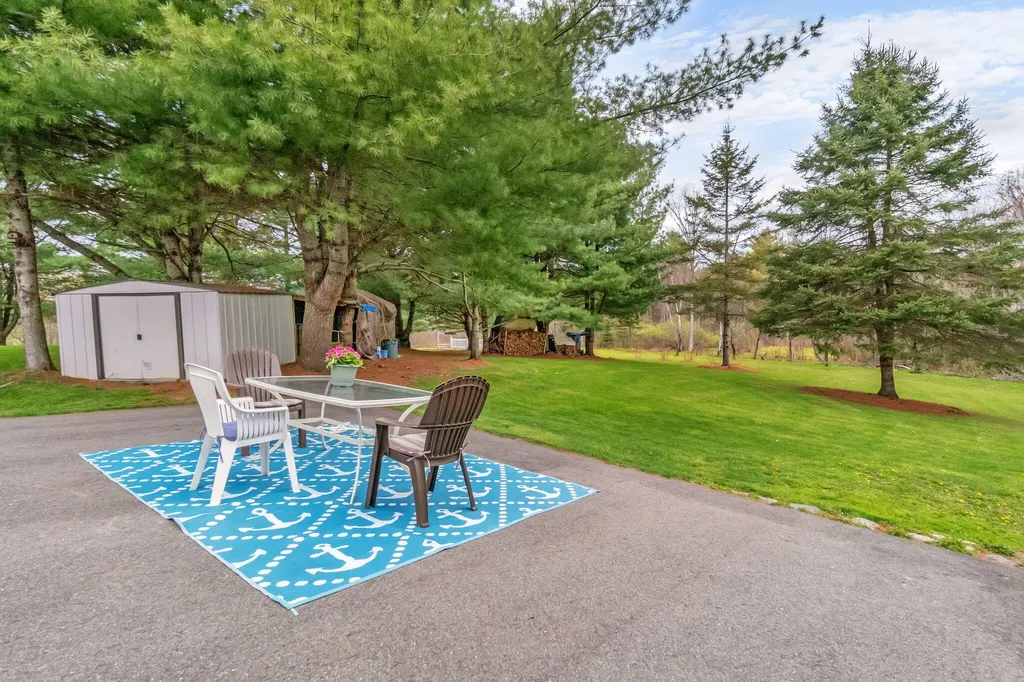 399 Stetson Road W Levant ME 04456