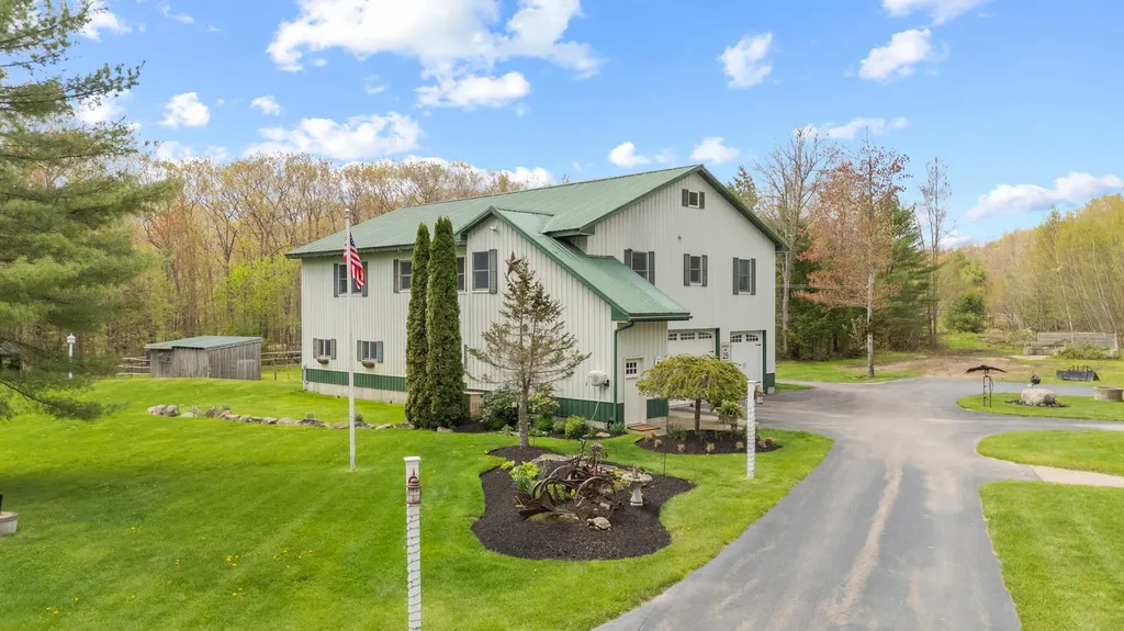 86 Duke Lane Lyman ME 04002