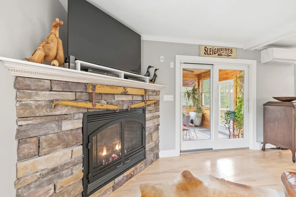 86 Duke Lane Lyman ME 04002