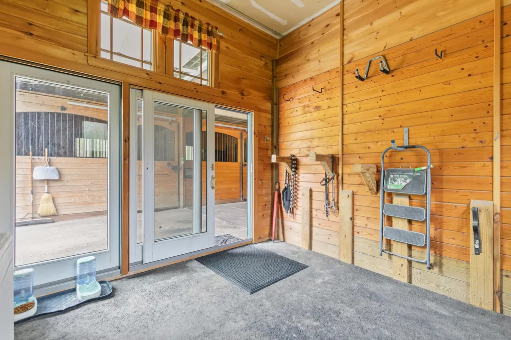 86 Duke Lane Lyman ME 04002
