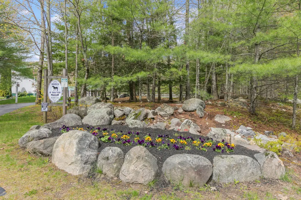 86 Duke Lane Lyman ME 04002