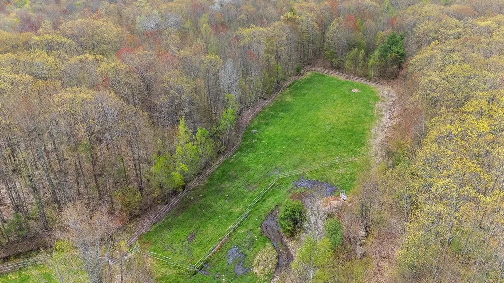 86 Duke Lane Lyman ME 04002