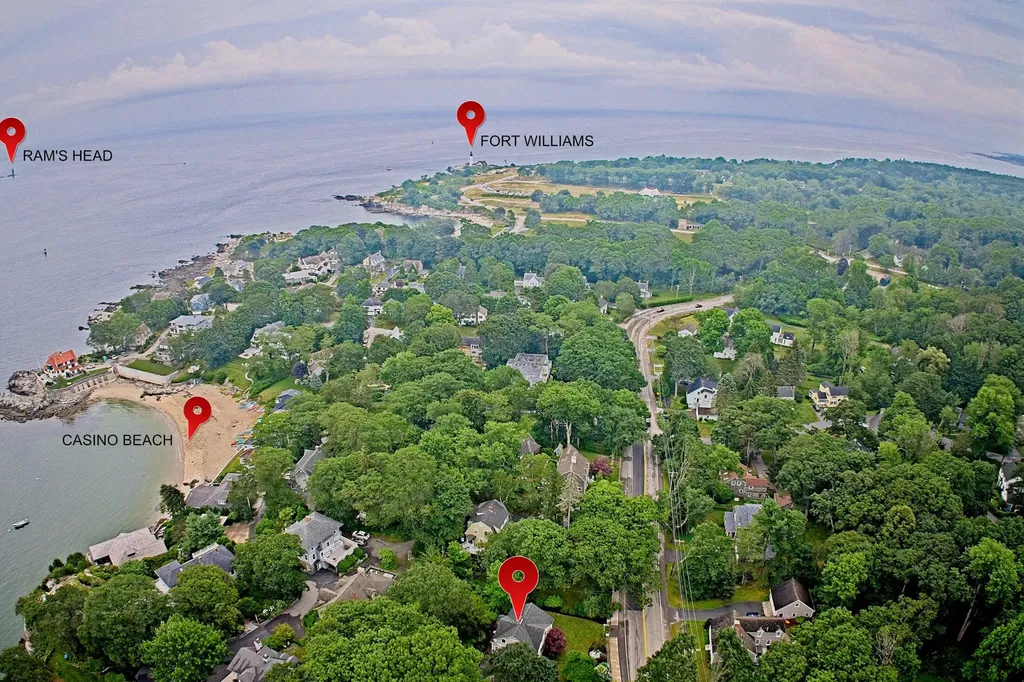 920 Shore Road Cape Elizabeth ME 04107