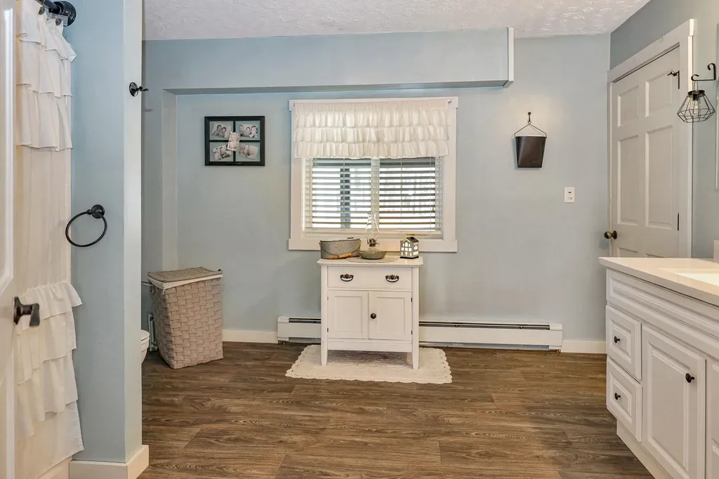 198 Ridge Road Peru ME 04290
