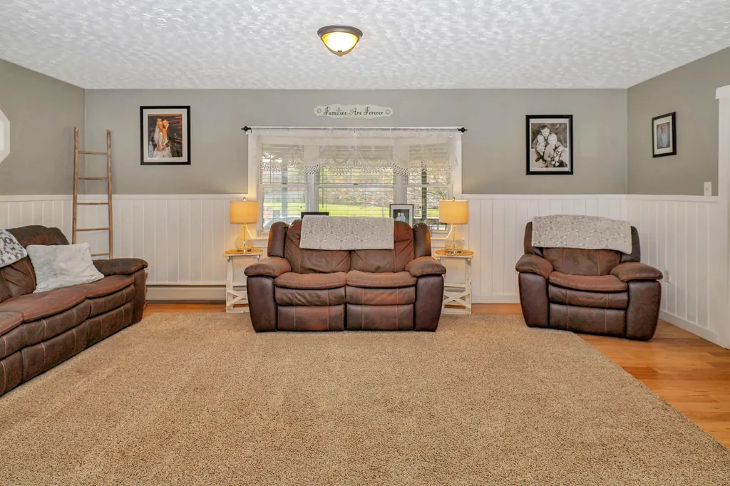 198 Ridge Road Peru ME 04290