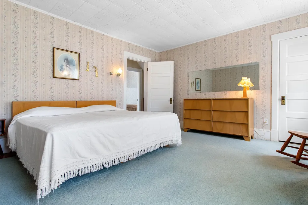 63 Old Rockland Street Rockport ME 04856