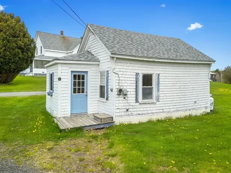 63 Old Rockland Street Rockport ME 04856