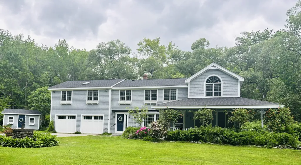 11 Baker Road Winterport ME 04496