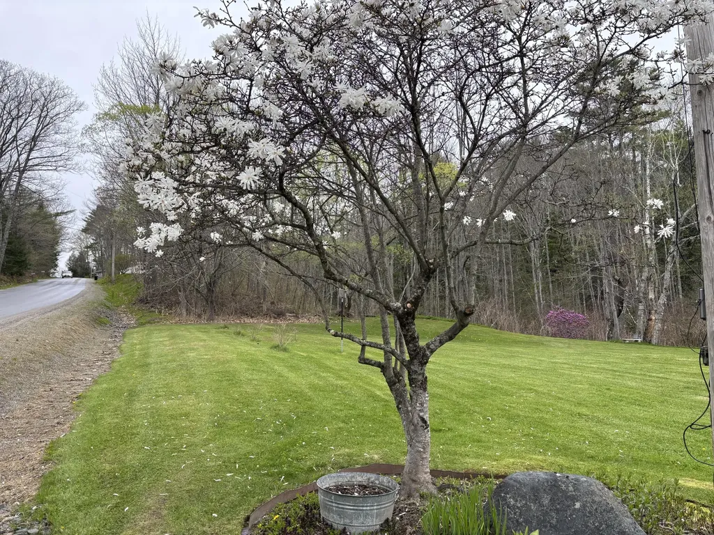 11 Baker Road Winterport ME 04496