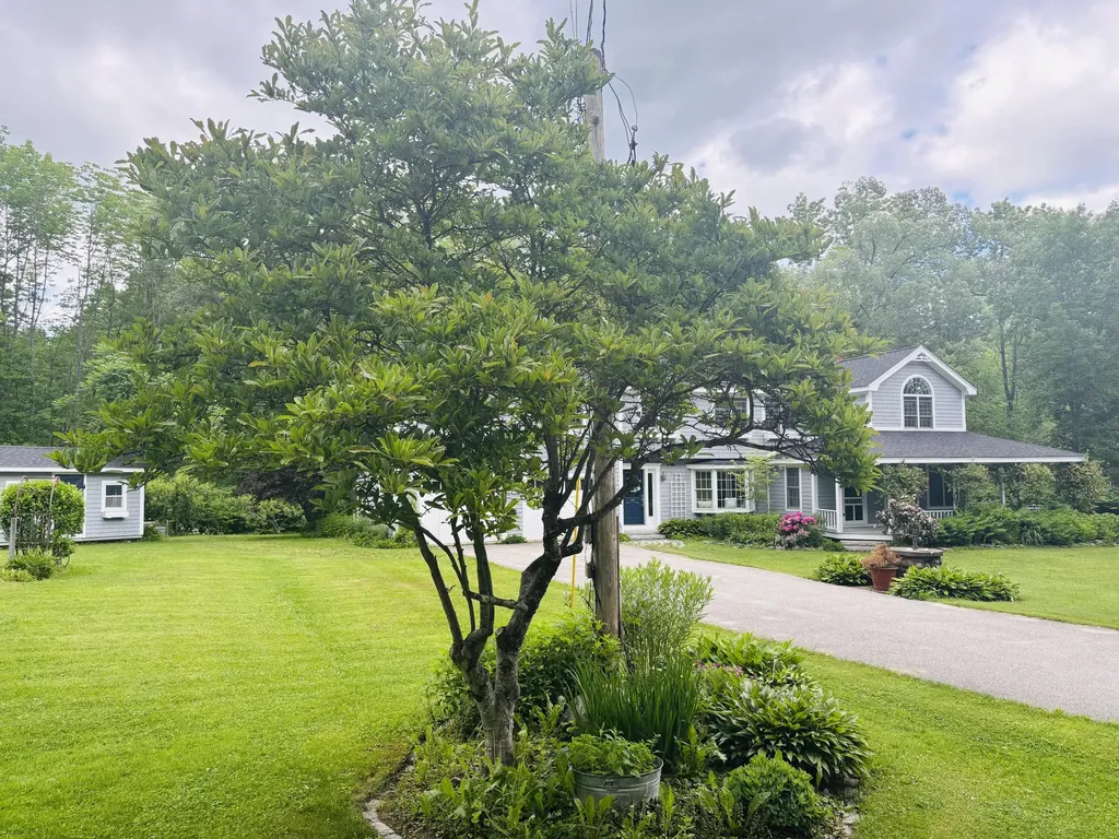 11 Baker Road Winterport ME 04496