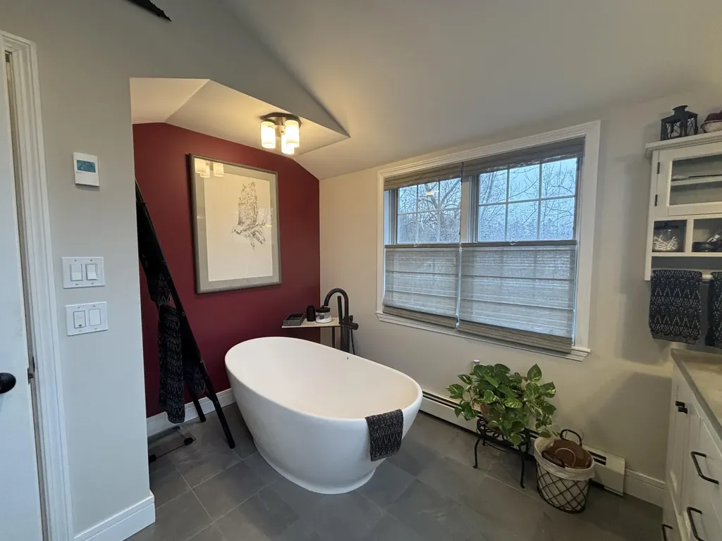 11 Baker Road Winterport ME 04496