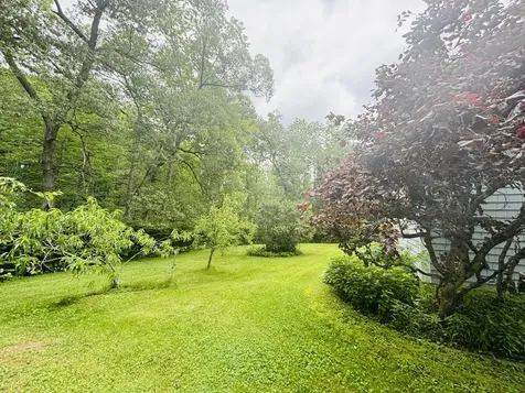 11 Baker Road Winterport ME 04496