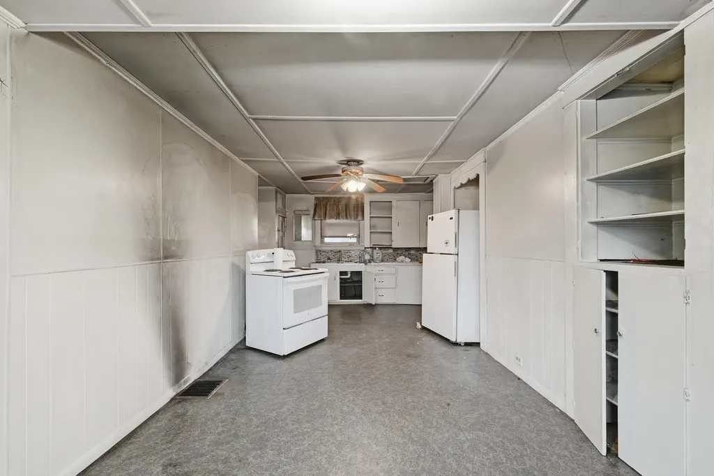 16 Main Street Fairfield ME 04937