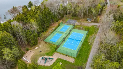 33 Webb Field Road Brunswick ME 04011