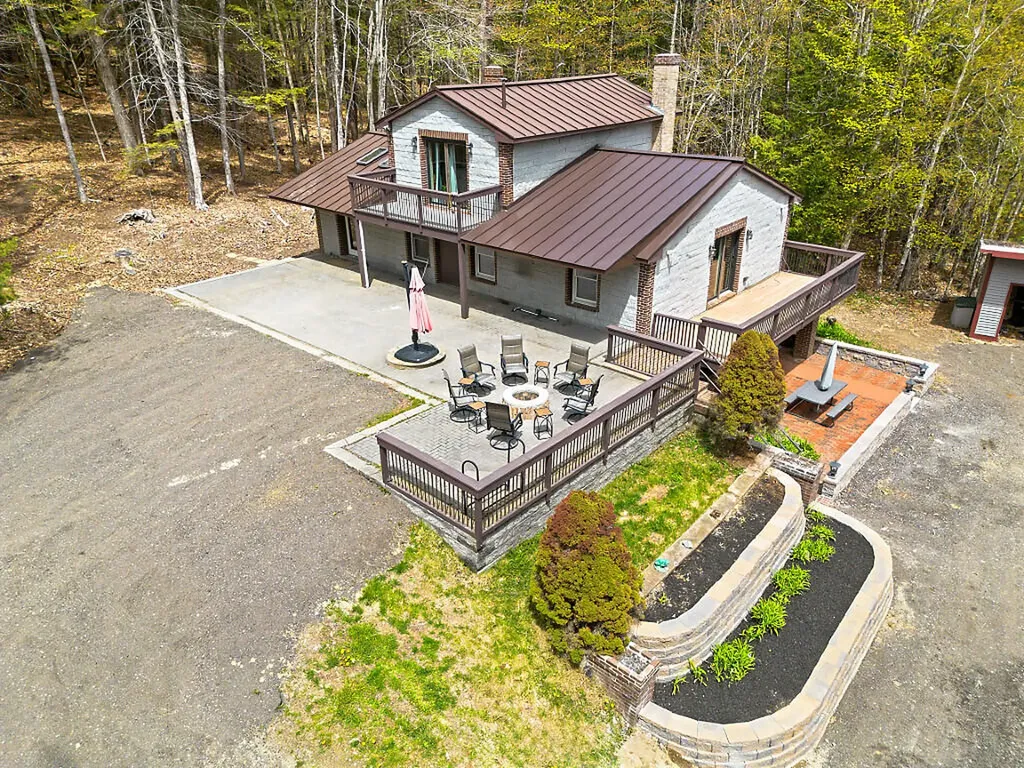 53 Turner Drive Monmouth ME 04265