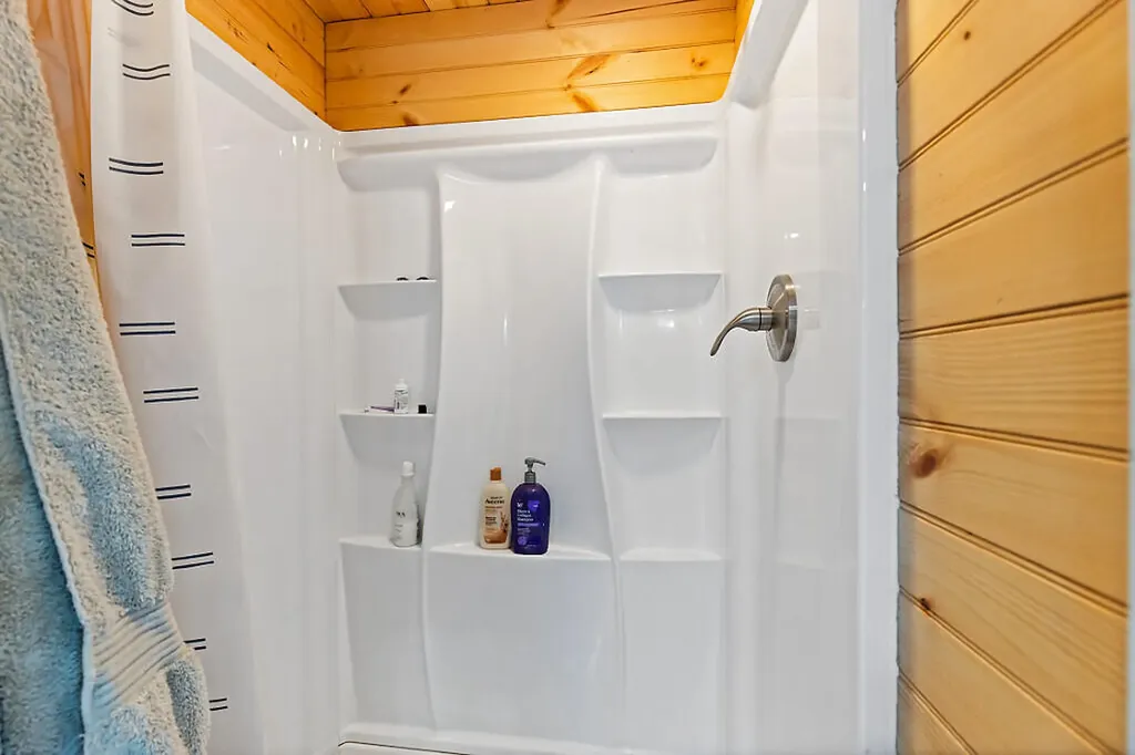 53 Turner Drive Monmouth ME 04265