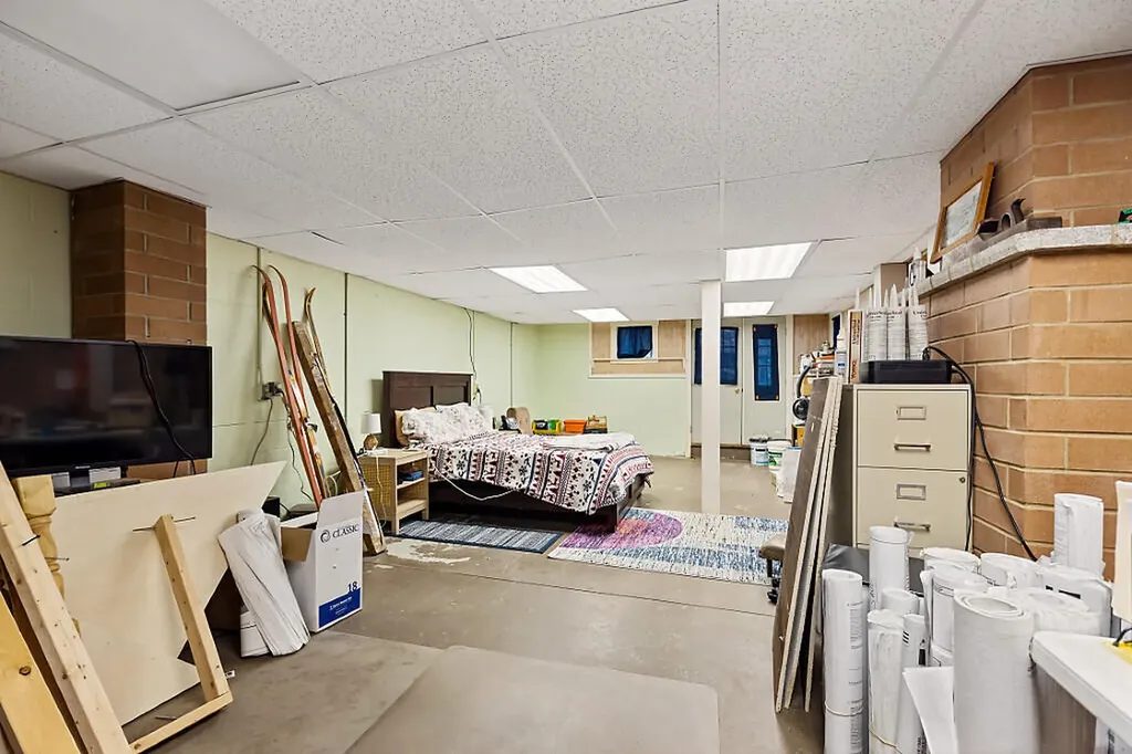 53 Turner Drive Monmouth ME 04265