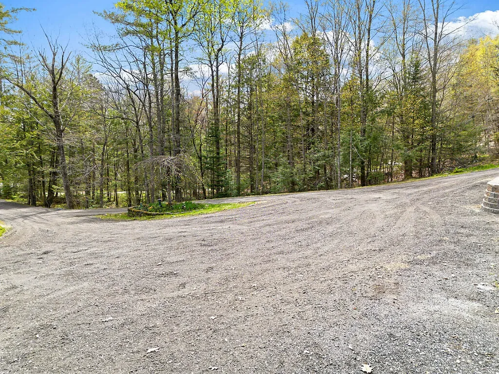 53 Turner Drive Monmouth ME 04265