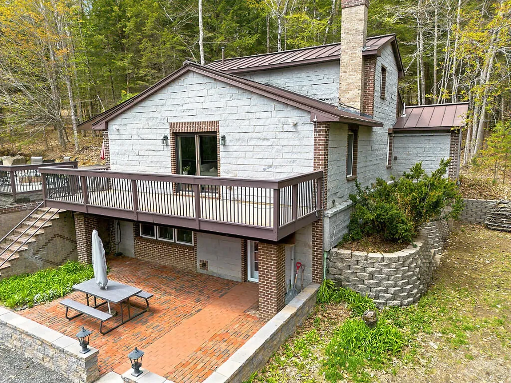 53 Turner Drive Monmouth ME 04265