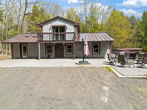 53 Turner Drive Monmouth ME 04265