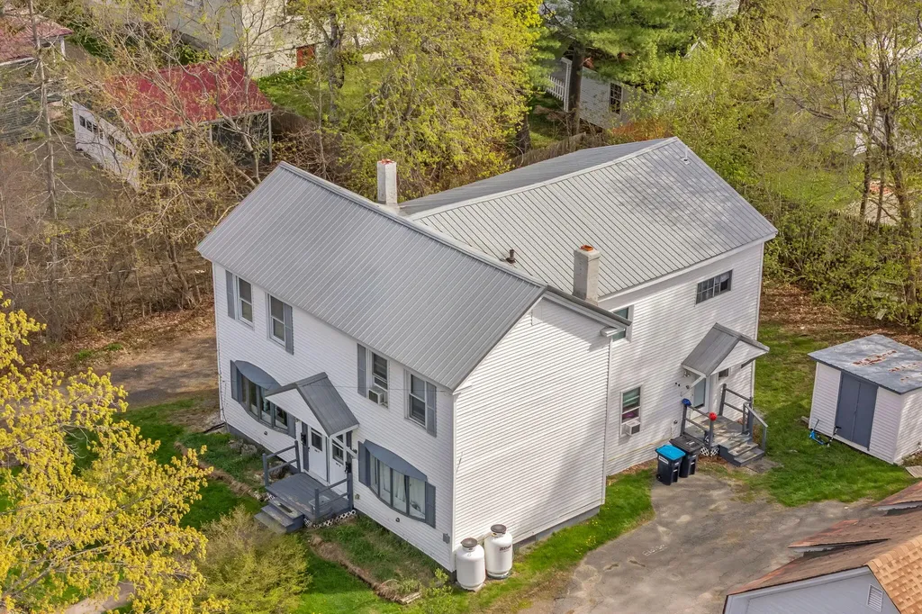 34 6th Street Old Town ME 04468