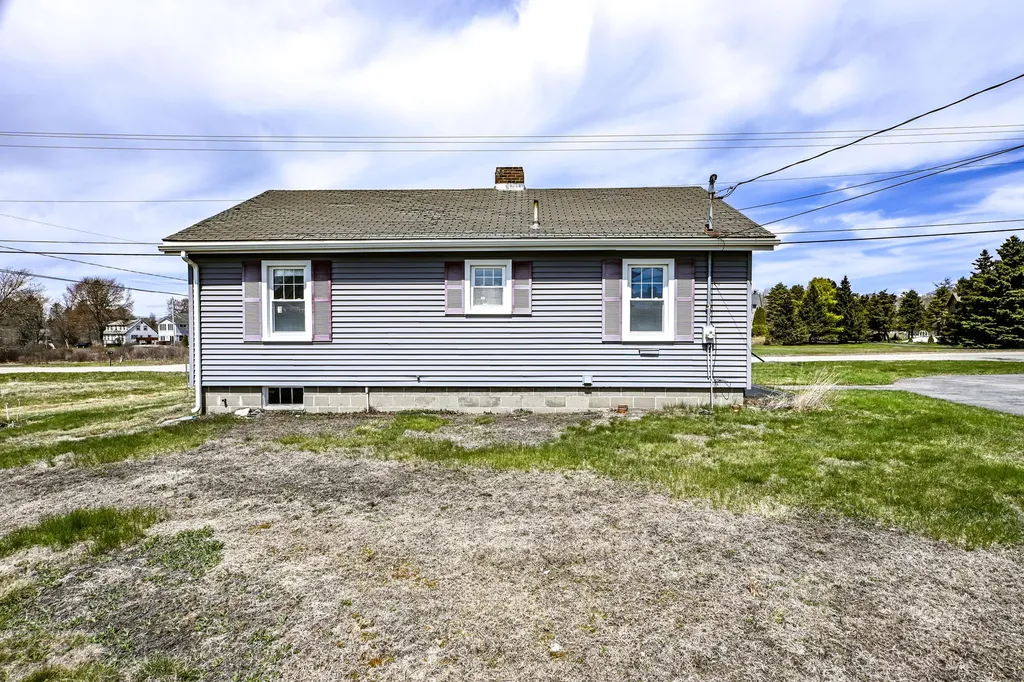 60 Richmond Terrace Cape Elizabeth ME 04107