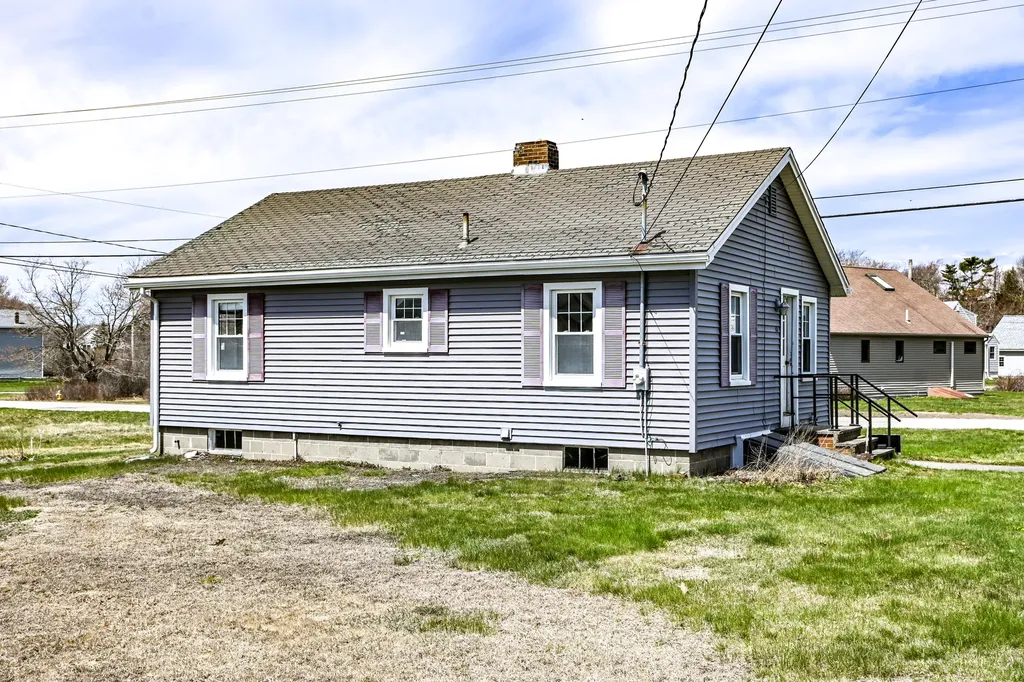 60 Richmond Terrace Cape Elizabeth ME 04107