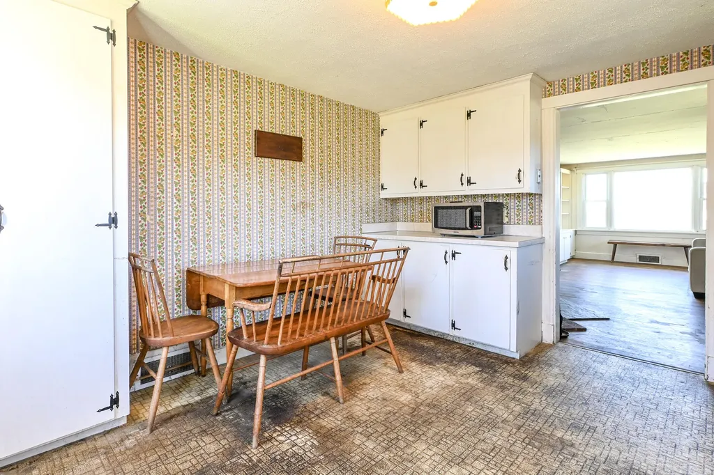 60 Richmond Terrace Cape Elizabeth ME 04107