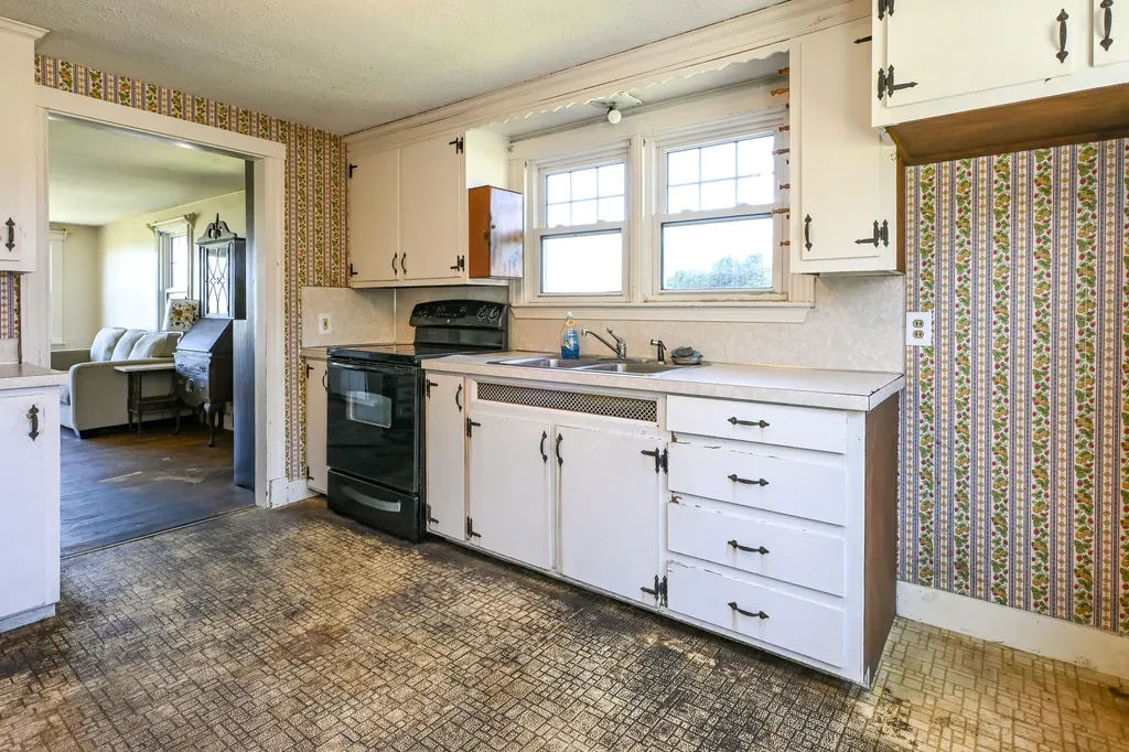 60 Richmond Terrace Cape Elizabeth ME 04107