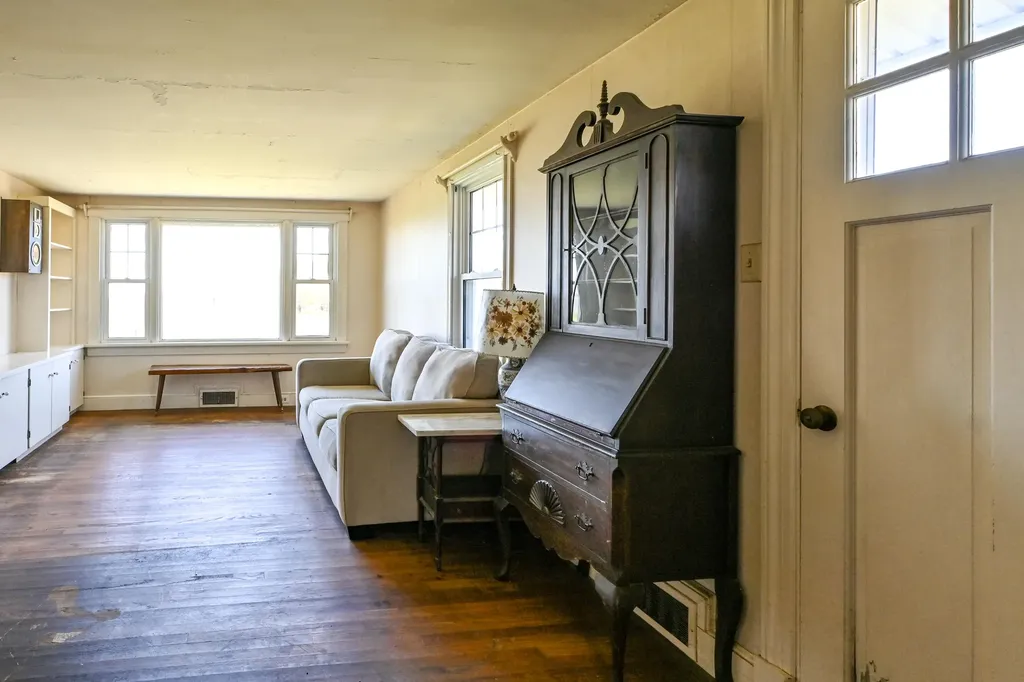 60 Richmond Terrace Cape Elizabeth ME 04107