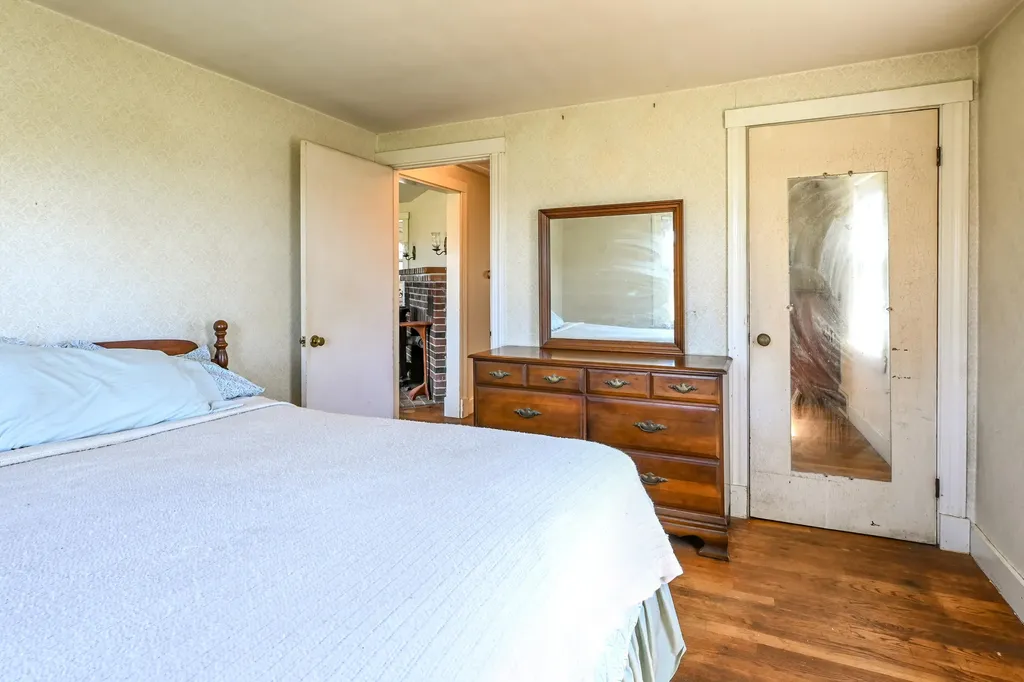 60 Richmond Terrace Cape Elizabeth ME 04107