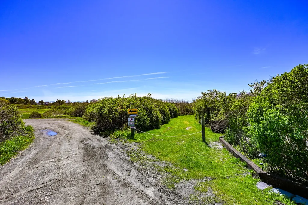 60 Richmond Terrace Cape Elizabeth ME 04107