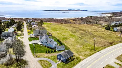 60 Richmond Terrace Cape Elizabeth ME 04107