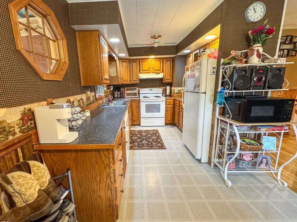 43 Medway Road Mattawamkeag ME 04459