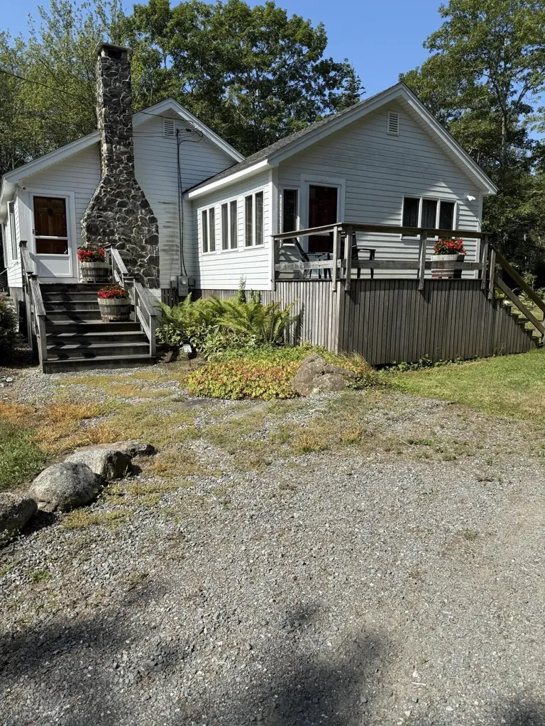 45 Old Mill Road Bristol ME 04554