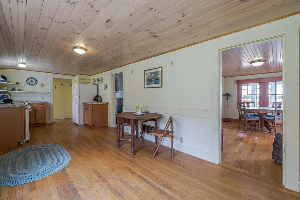 20 Lorimer Road Lamoine ME 04605